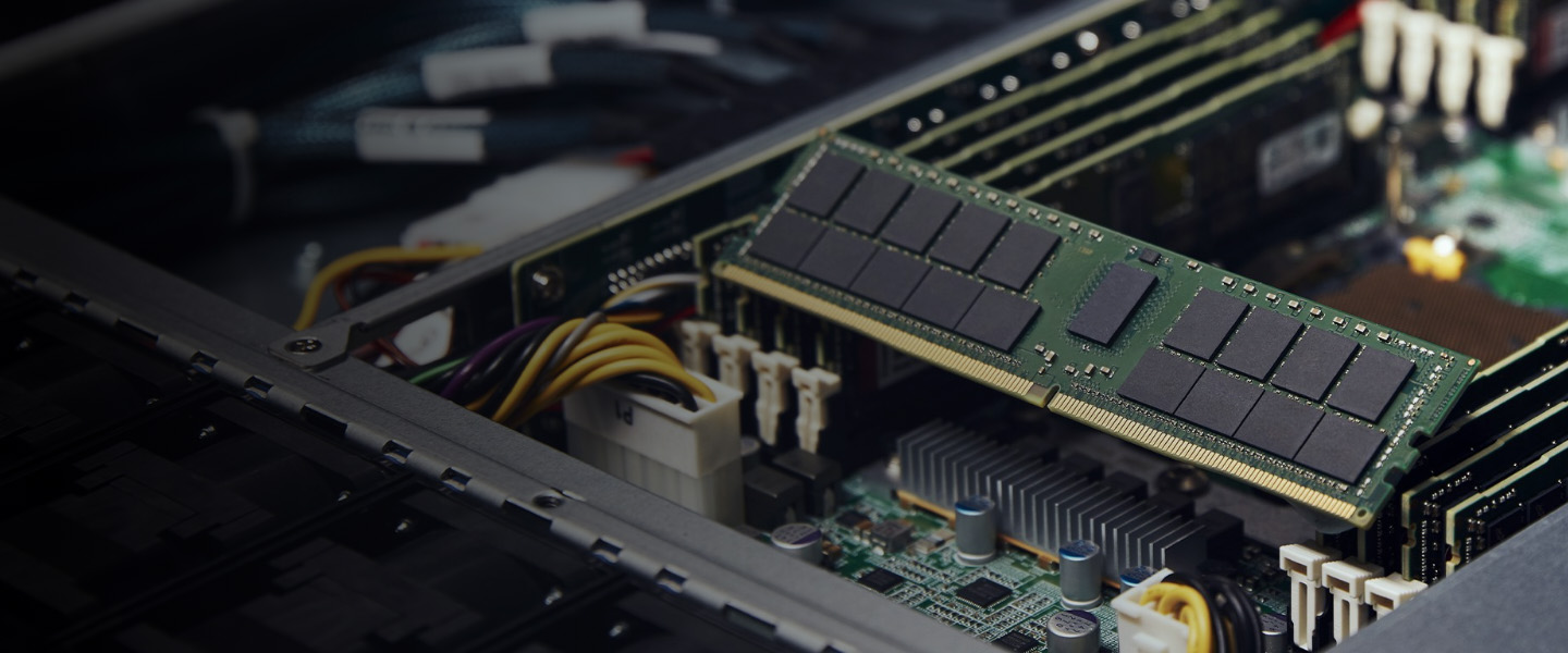 Server motherboard and memory components